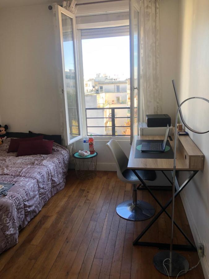Appartement Tres Calme A 10Mn De Paris - Woman & Couples Only Courbevoie Exterior photo
